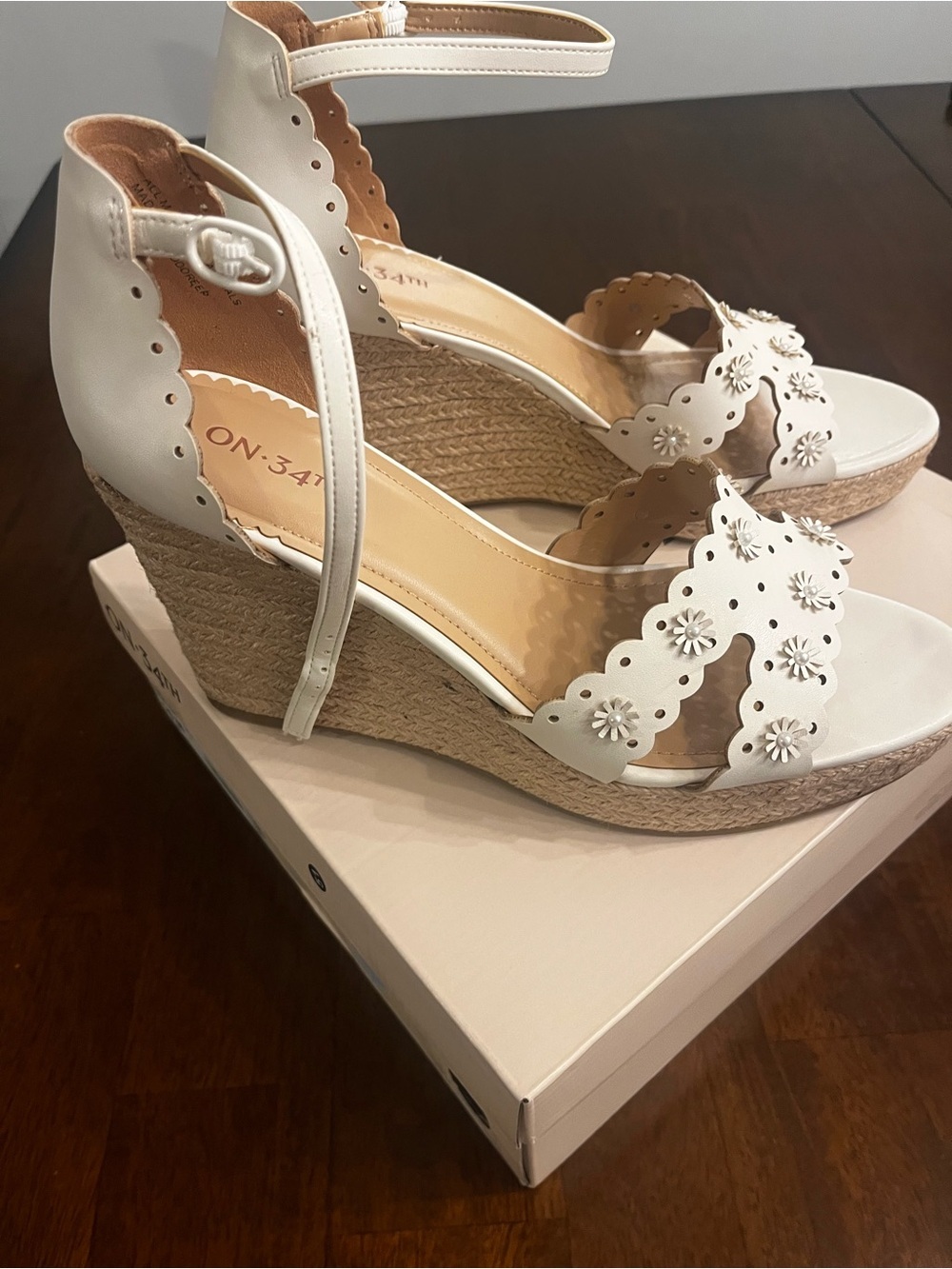 ON 34TH NWB $79 Theodoreep White Linen Espadrille Wedge Sandals - Picture 4 of 7
